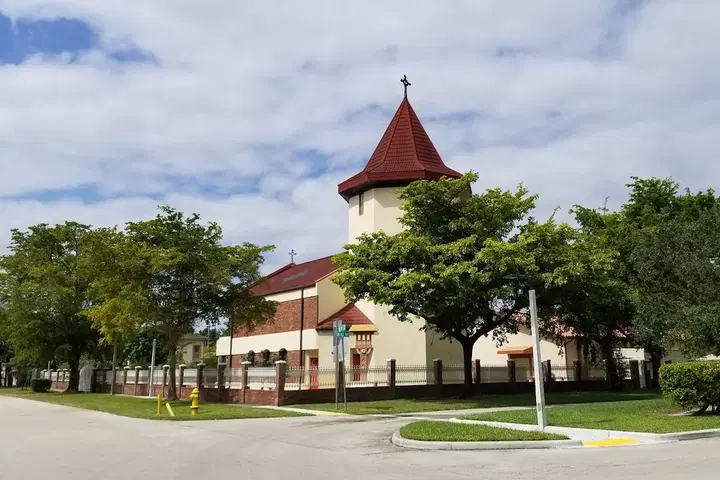 Holy Trinity Romanian Orthodox Church, Miramar, FL — photo 4 of 19