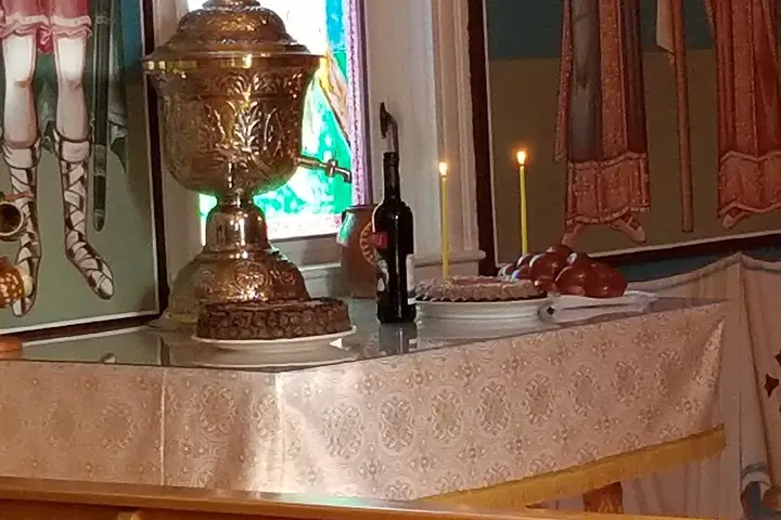 Holy Trinity Romanian Orthodox Church, Victor, NY — photo 5 of 6