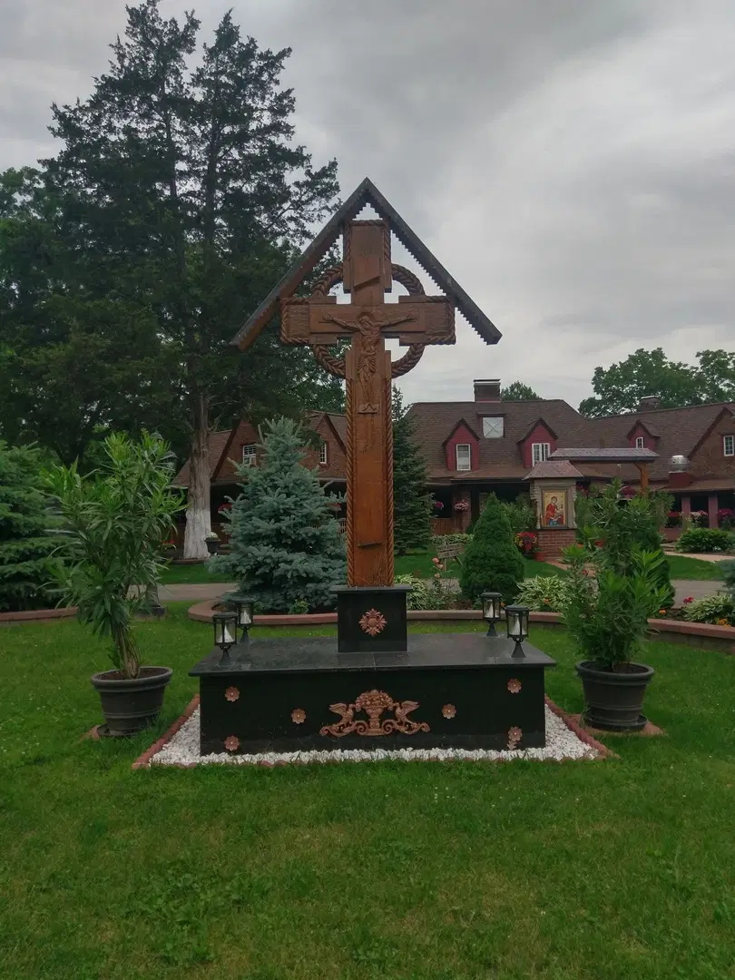 Holy Trinity Romanian Orthodox Monastery, Clinton, MI — photo 12 of 19