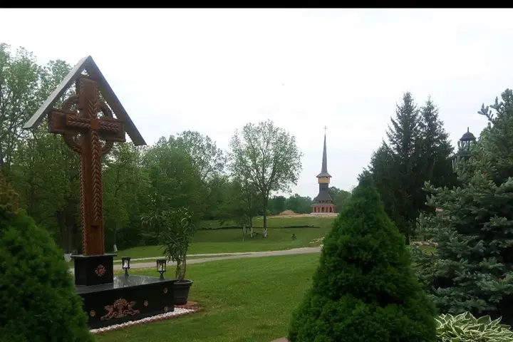 Holy Trinity Romanian Orthodox Monastery, Clinton, MI — photo 3 of 19