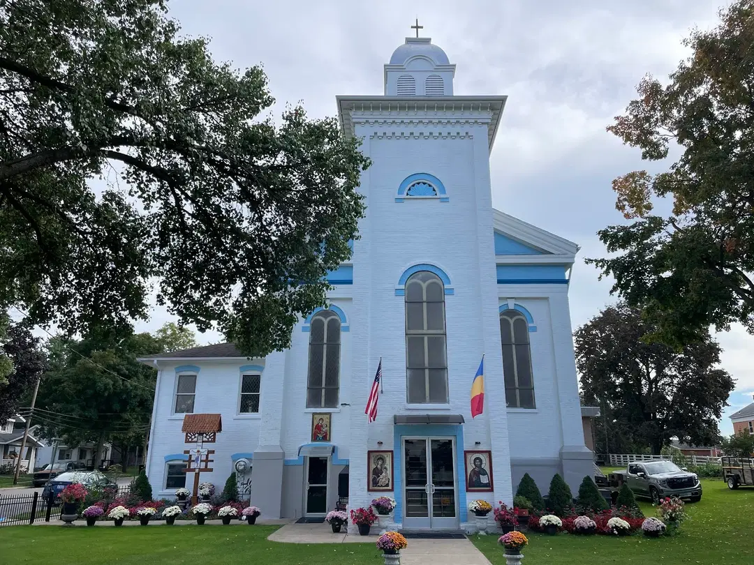 Holy Trinity Romanian Orthodox Monastery, Clinton, MI — photo 4 of 19
