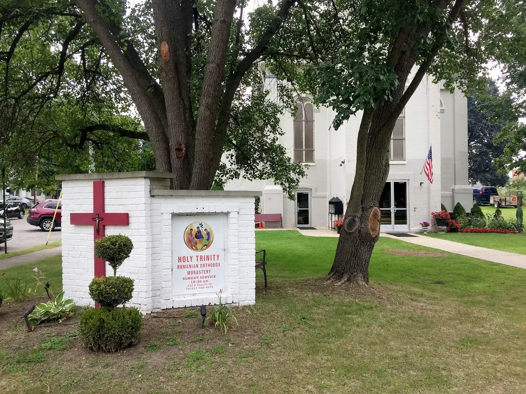 Holy Trinity Romanian Orthodox Monastery, Clinton, MI — photo 5 of 19