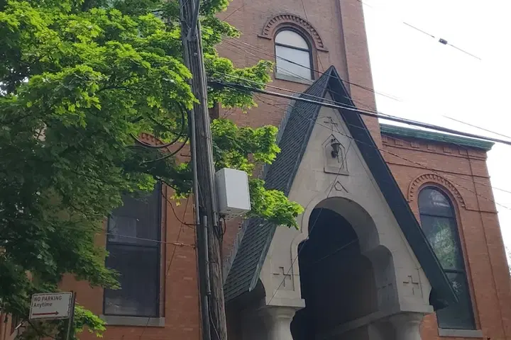Holy Trinity Russian Orthodox Church, Brooklyn, NY — photo 4 of 16