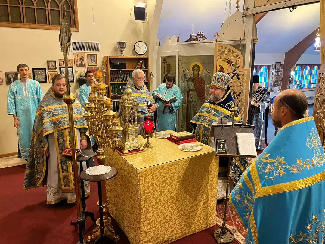 Holy Trinity Russian Orthodox Church, Milwaukee, WI — photo 8 of 14