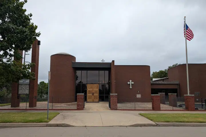Holy Trinity, Tulsa, OK — photo 4 of 9
