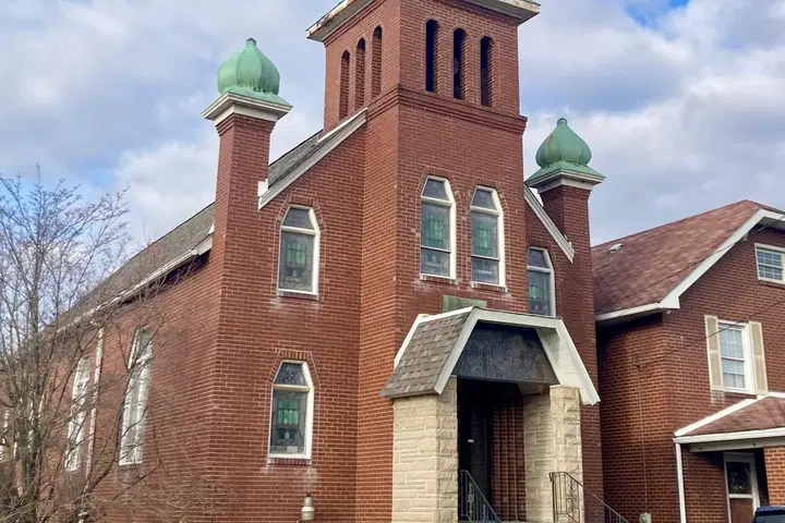 Holy Virgin Ukrainian Orthodox, Arnold, PA — photo 2 of 8