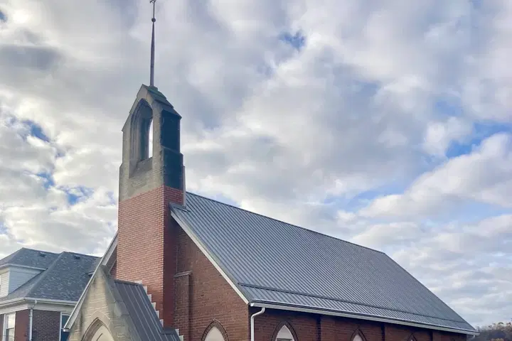 Holy Virgin Ukrainian Orthodox, Arnold, PA — photo 4 of 8