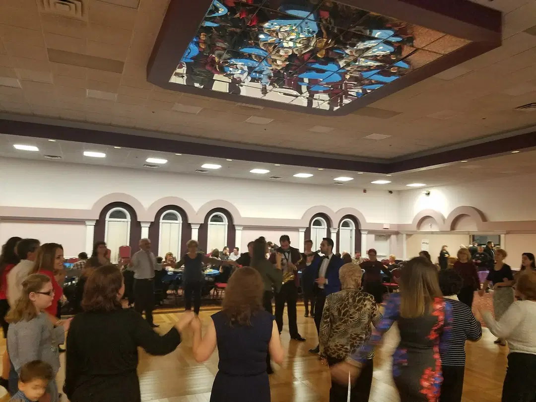 Macedonian Orthodox Church Sv Kiril i Metodij, Willowbrook, IL — photo 2 of 18