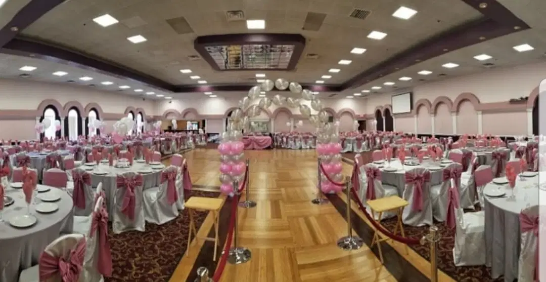 Macedonian Orthodox Church Sv Kiril i Metodij, Willowbrook, IL — photo 16 of 18