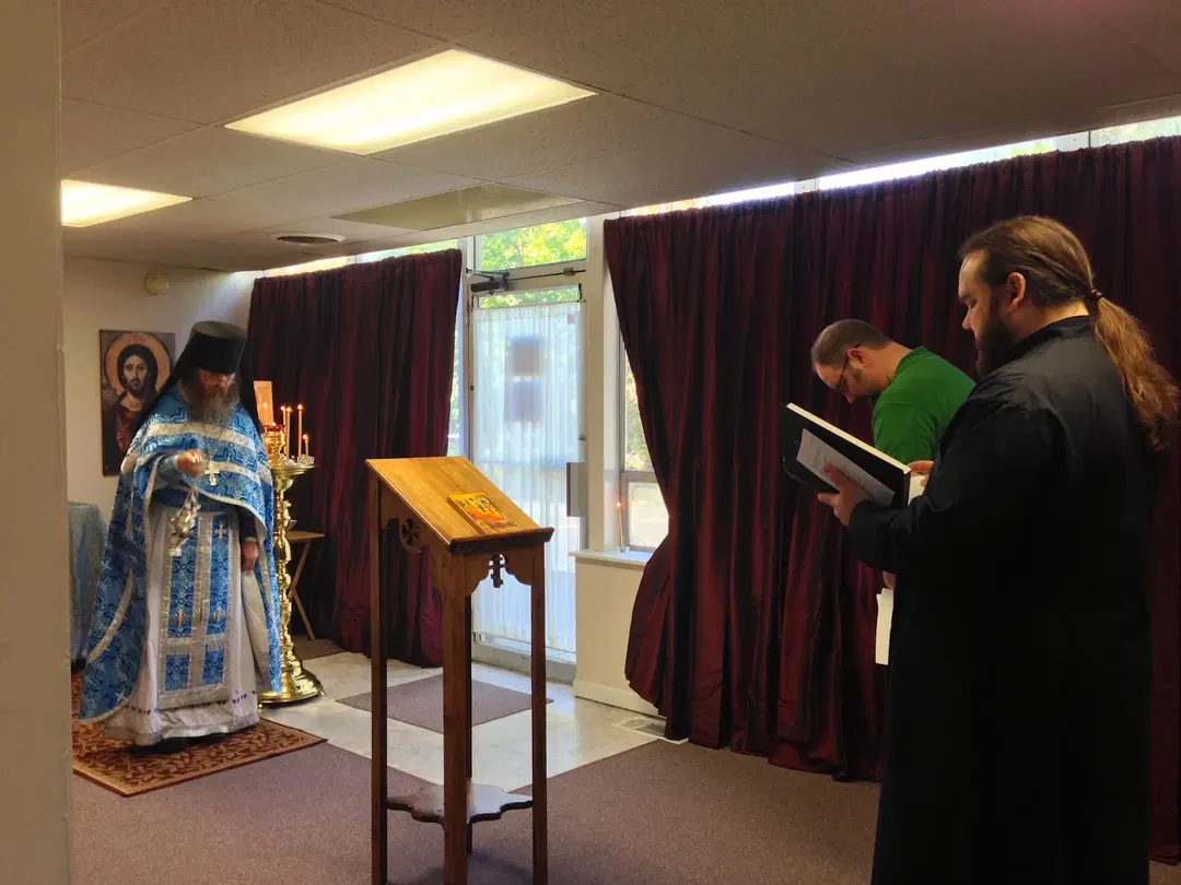 Peoria Orthodox Church - Holy Transfiguration (ROCOR), Peoria, IL — photo 12 of 20