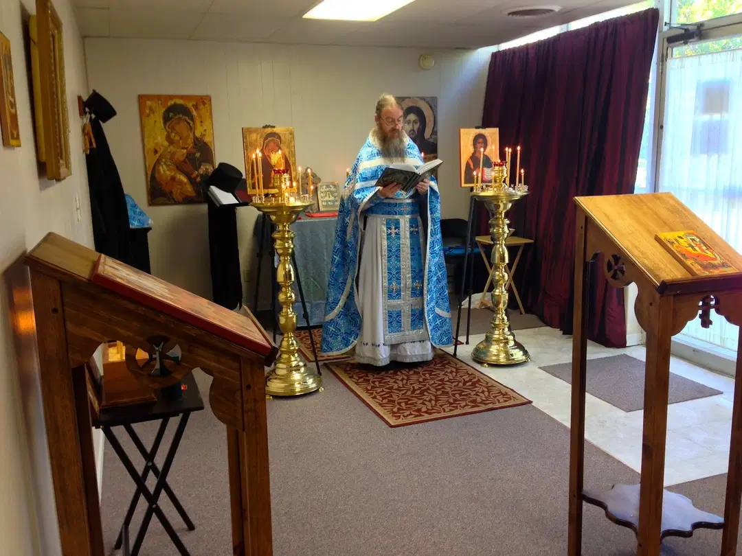 Peoria Orthodox Church - Holy Transfiguration (ROCOR), Peoria, IL — photo 4 of 20