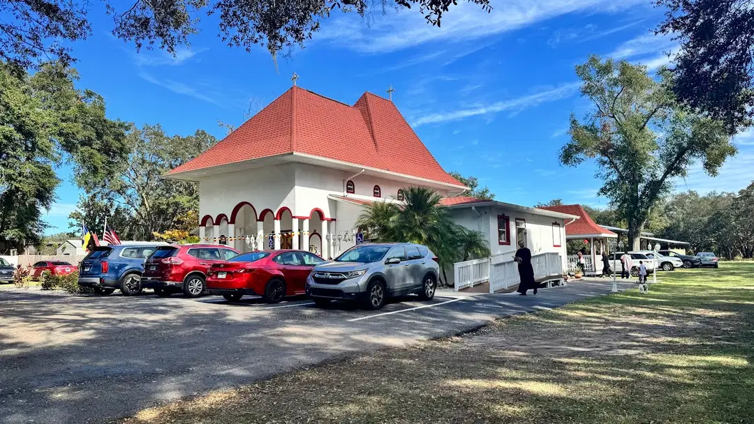 Romanian Orthodox Church Holy Archangels Michael & Gabriel, Apopka, FL — photo 2 of 18