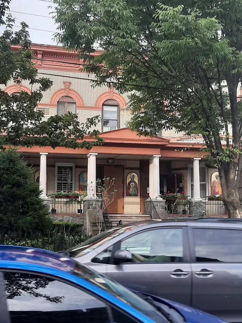 Romanian Orthodox Church, Ridgewood, NY — photo 1 of 7