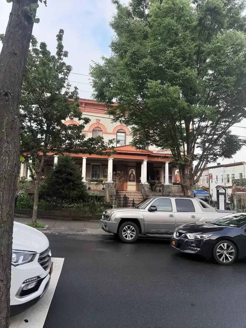 Romanian Orthodox Church, Ridgewood, NY — photo 7 of 7