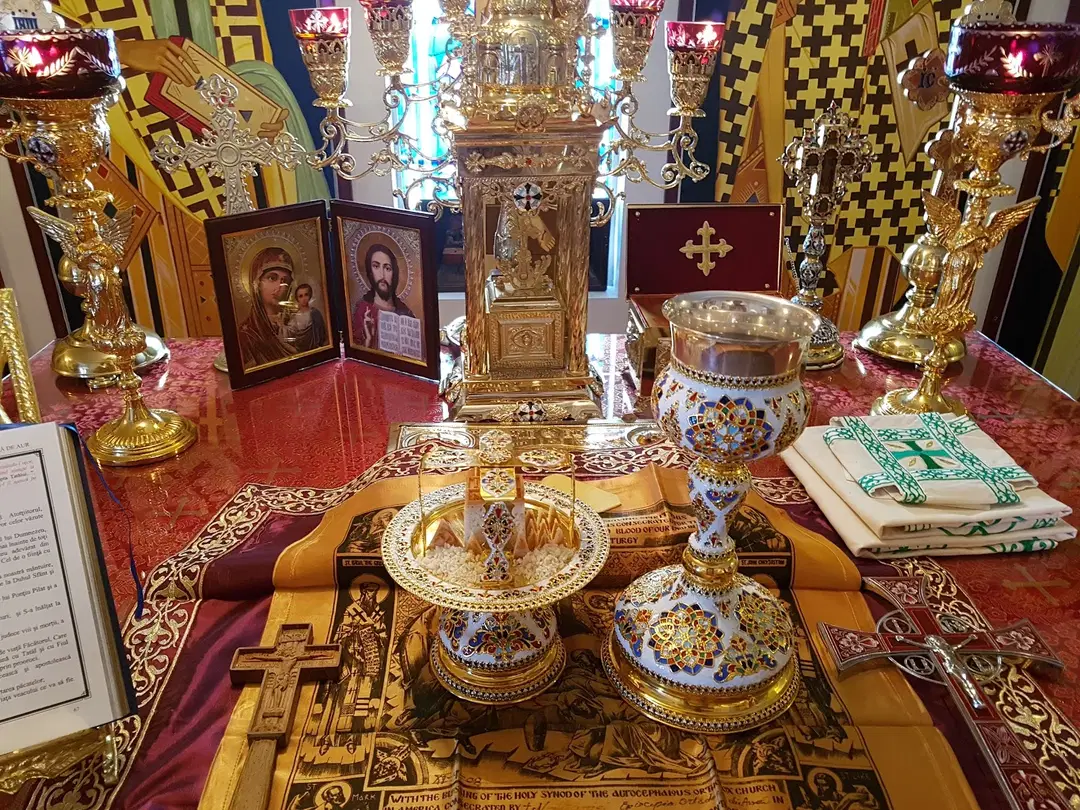 Romanian Orthodox Church "Saints Michael and Gabriel", Palm Springs, CA — photo 6 of 20