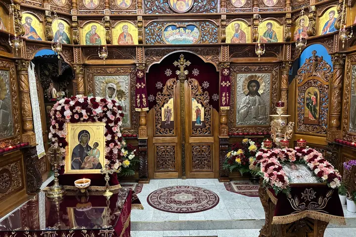 Romanian Orthodox Parish “St. Dumitru”, New York, NY — photo 2 of 20
