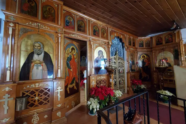 Russian Orthodox Church and Skete of the Resurrection of Christ, Fridley, MN — photo 5 of 6