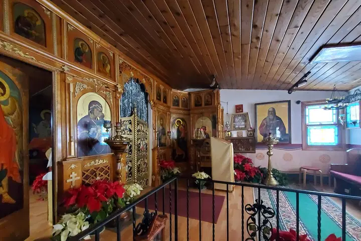 Russian Orthodox Church and Skete of the Resurrection of Christ, Fridley, MN — photo 1 of 6