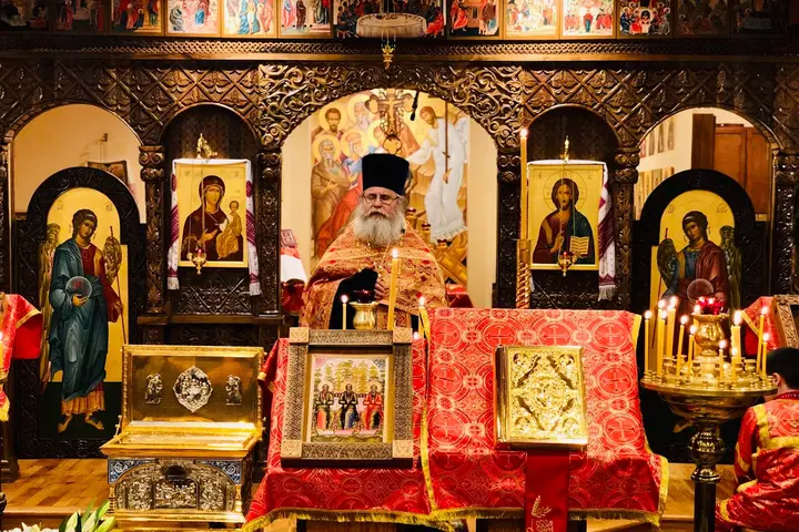 Russian Orthodox Church of the Holy Myrrh Bearing Women, Brooklyn, NY — photo 4 of 17
