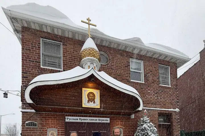 Russian Orthodox Church of the Holy Myrrh Bearing Women, Brooklyn, NY — photo 5 of 17