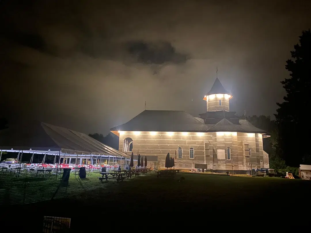 Saint Andrew Romanian Orthodox Church, Potomac, MD — photo 14 of 17