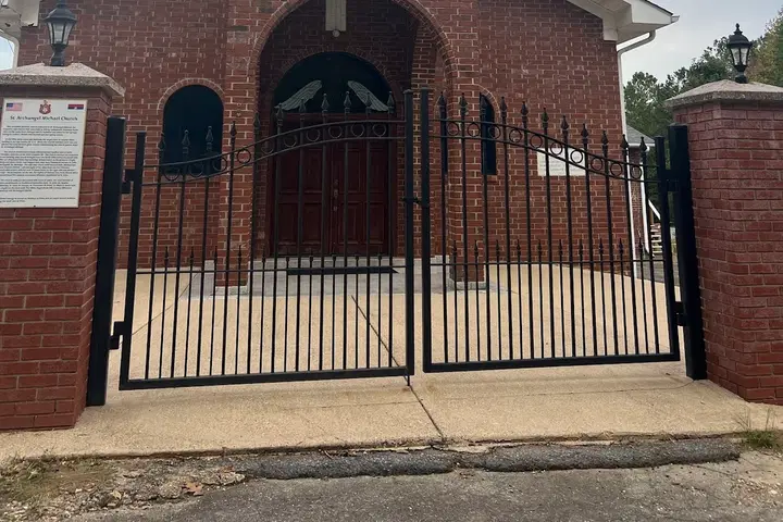 Saint Archangel Michael Serbian Orthodox Church, Hot Springs National Park, AR — photo 2 of 20