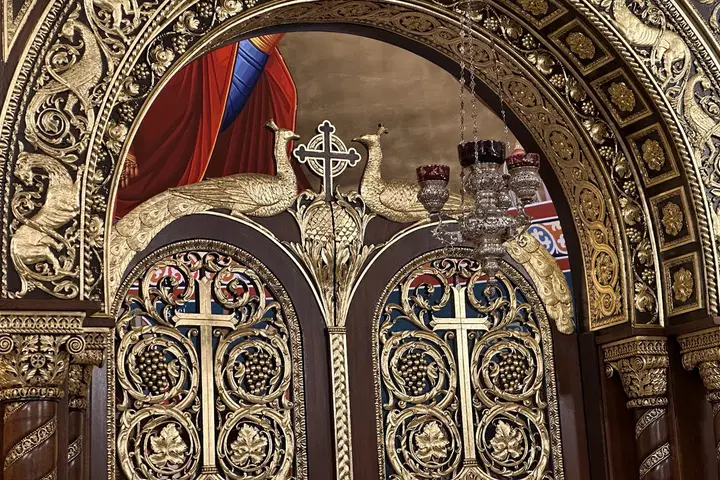 Saint George Greek Orthodox Church, Chicago, IL — photo 5 of 18