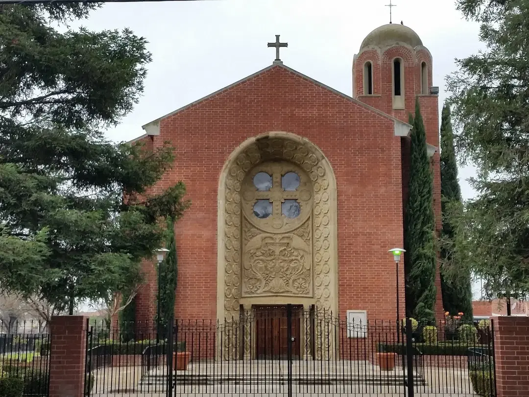 Saint George Greek Orthodox Church, Fresno, CA — photo 13 of 17