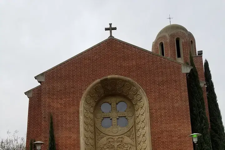 Saint George Greek Orthodox Church, Fresno, CA — photo 5 of 17