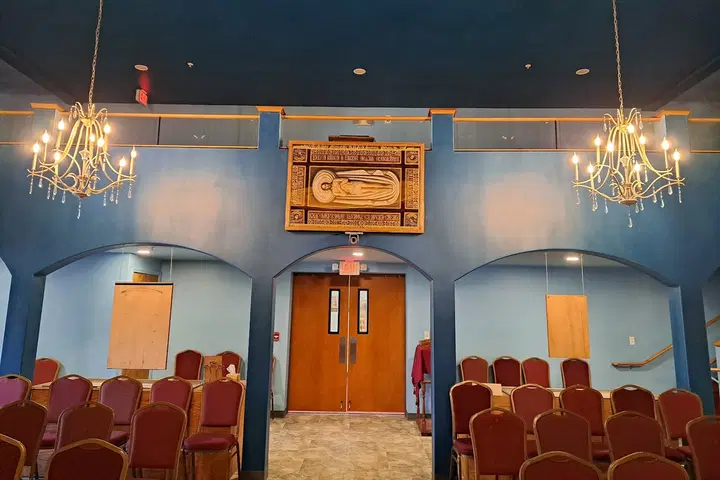 Saint Nicholas Antiochian Orthodox Church, Urbana, IL — photo 3 of 18
