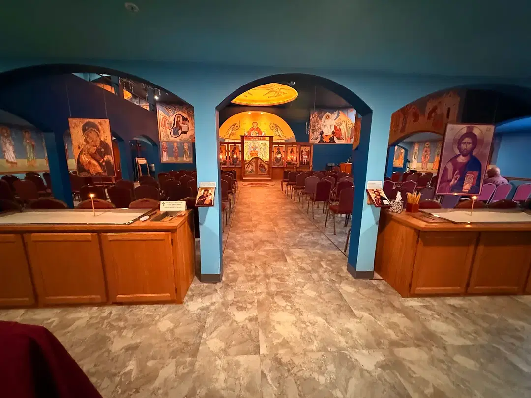 Saint Nicholas Antiochian Orthodox Church, Urbana, IL — photo 7 of 18