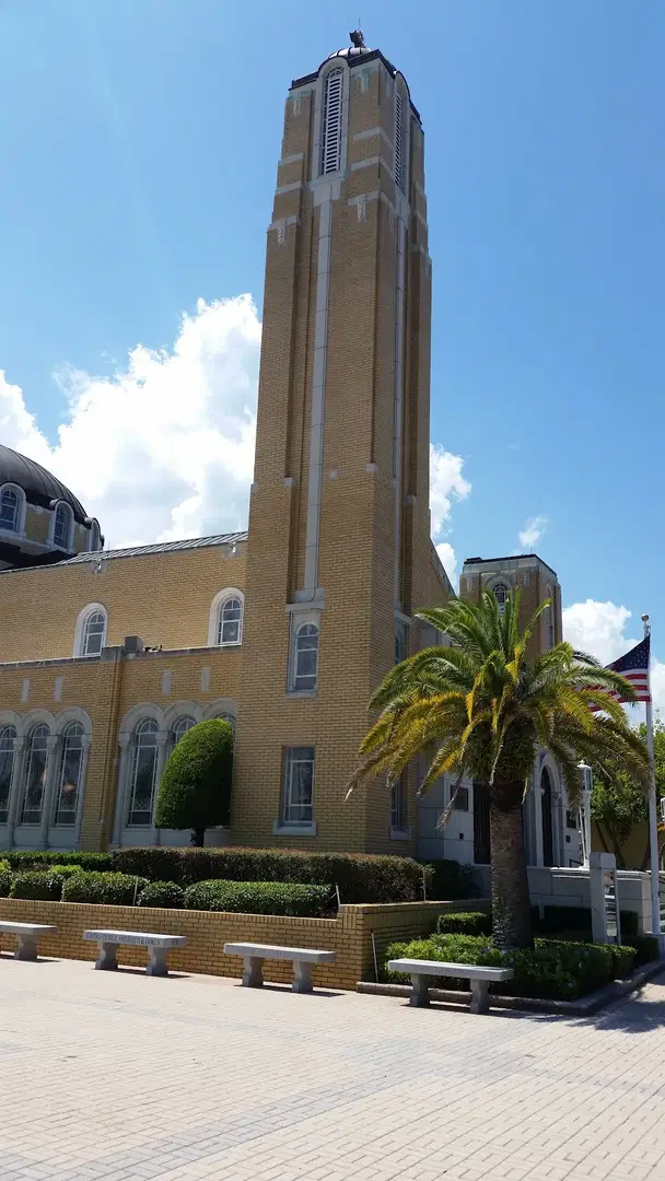 Saint Nicholas Greek Orthodox Cathedral, Tarpon Springs, FL — photo 10 of 16