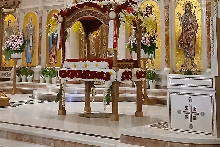 Saint Nicholas Greek Orthodox Church, Northridge, CA — photo 3 of 18