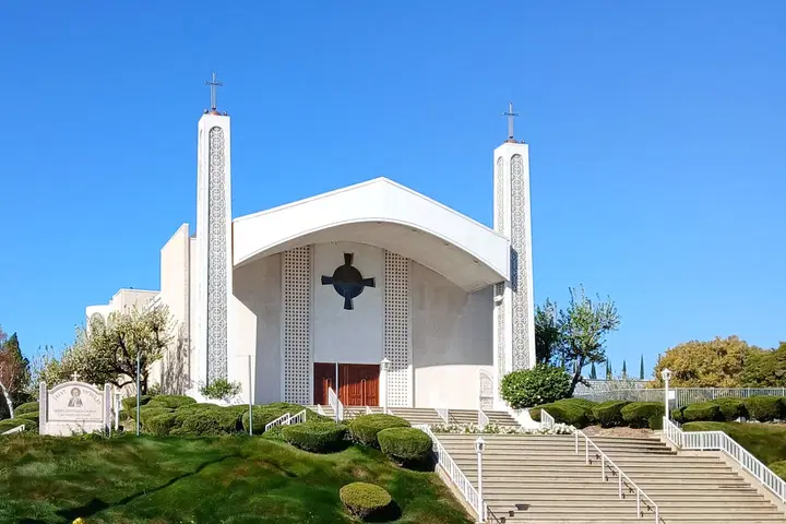 Saint Nicholas Greek Orthodox Church, Northridge, CA — photo 1 of 18