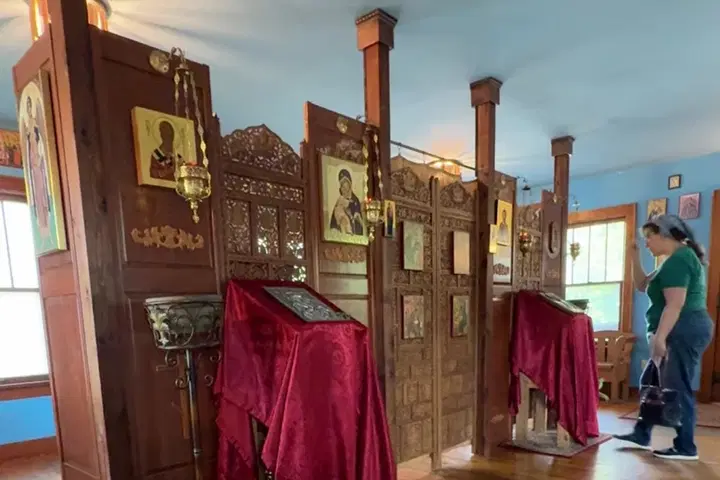Saint Nicholas Orthodox Christian Church, Lawrence, KS — photo 2 of 4