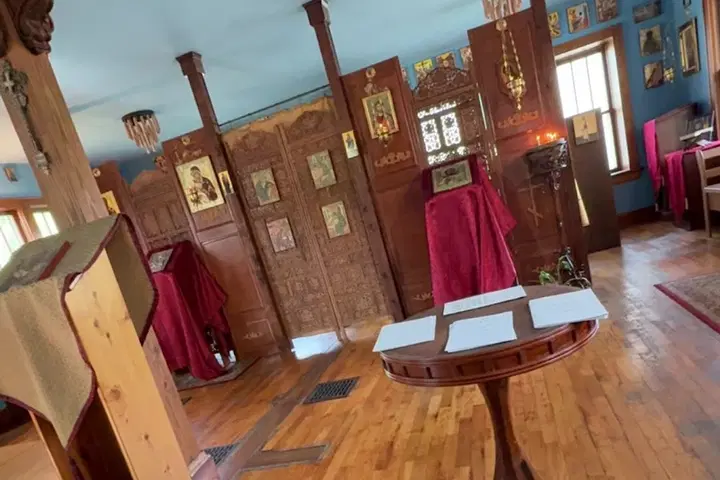 Saint Nicholas Orthodox Christian Church, Lawrence, KS — photo 4 of 4