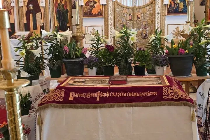 Saint Nicholas Russian Orthodox Church, Enfield, CT — photo 2 of 5