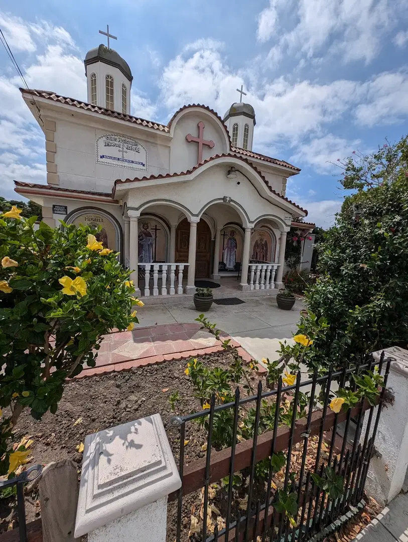 Saints Archangels Romanian Orthodox Church, Torrance, CA — photo 4 of 13