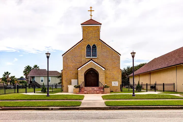 Saints Constantine and Helen Serbian Orthodox Church, Galveston, TX — photo 2 of 13
