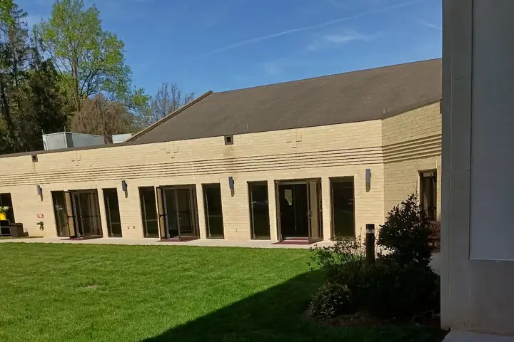 Saints Peter & Paul Antiochian Orthodox Christian Church, Potomac, MD — photo 4 of 16