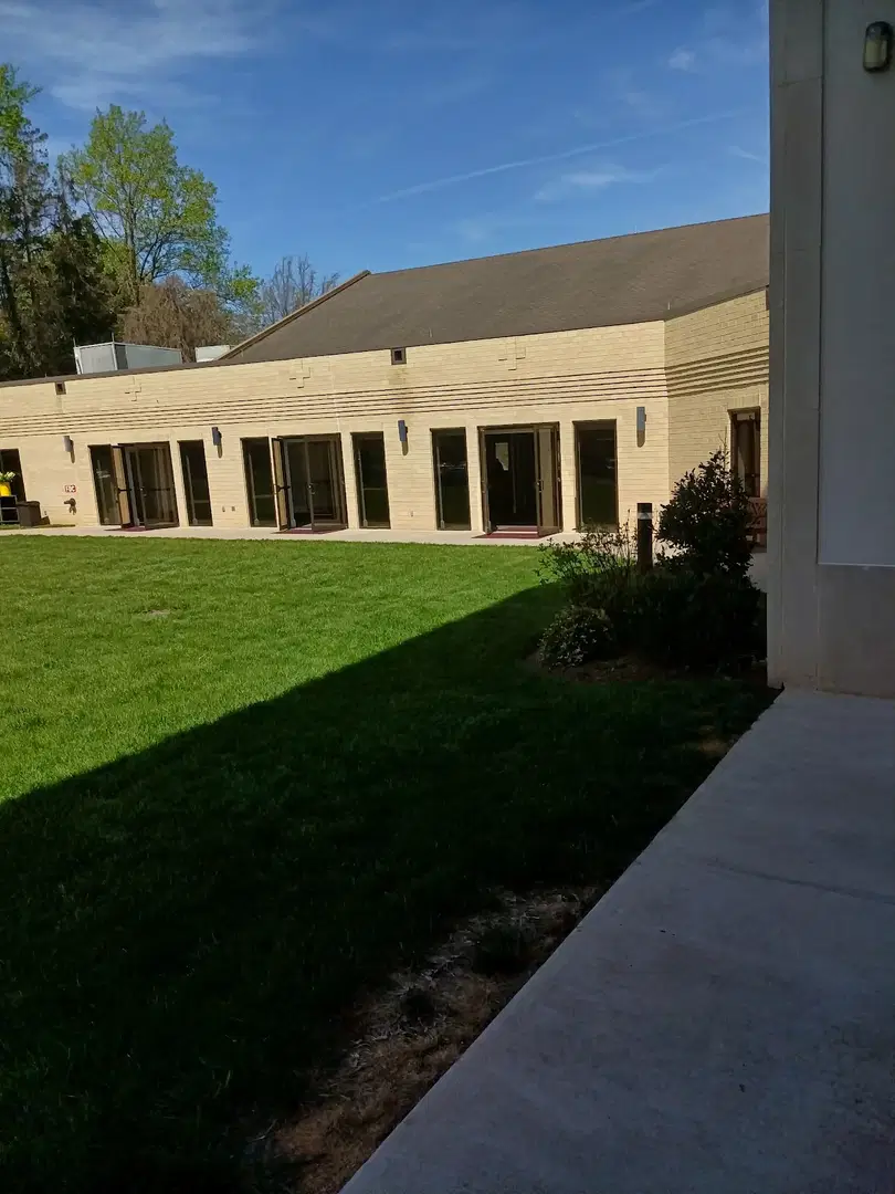 Saints Peter & Paul Antiochian Orthodox Christian Church, Potomac, MD — photo 4 of 16