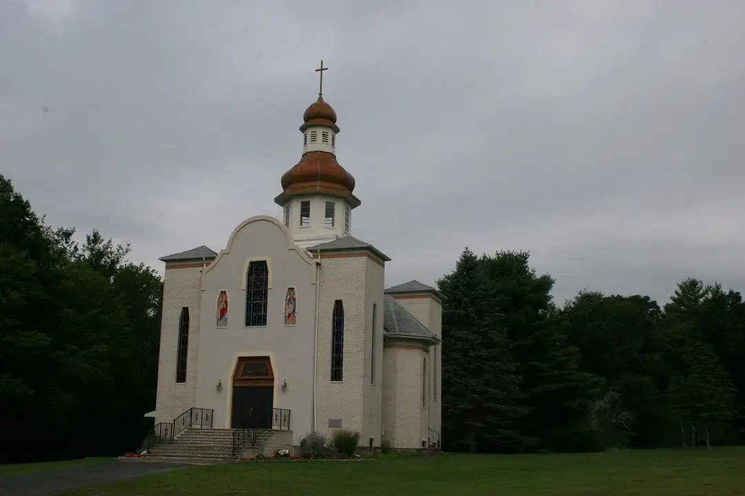 Saints Peter & Paul Ukrainian Orthodox Church, Glen Spey, NY — photo 2 of 15