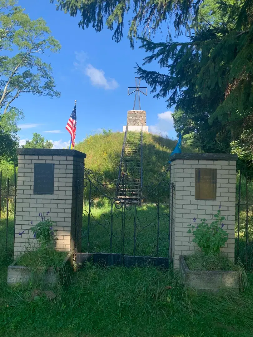 Saints Peter & Paul Ukrainian Orthodox Church, Glen Spey, NY — photo 6 of 15