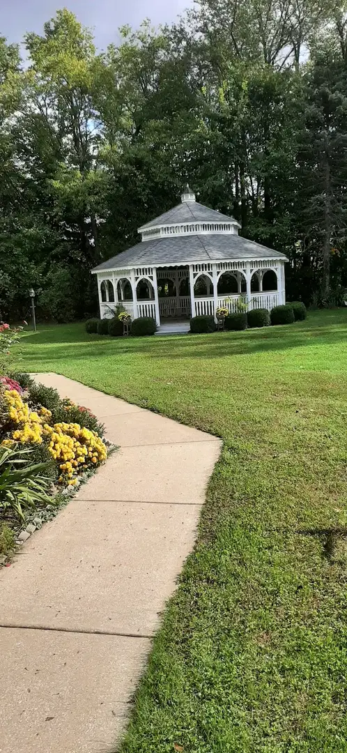 Serbian Orthodox Monastery of the Nativity of the Most Holy Mother of God, New Carlisle, IN — photo 12 of 17
