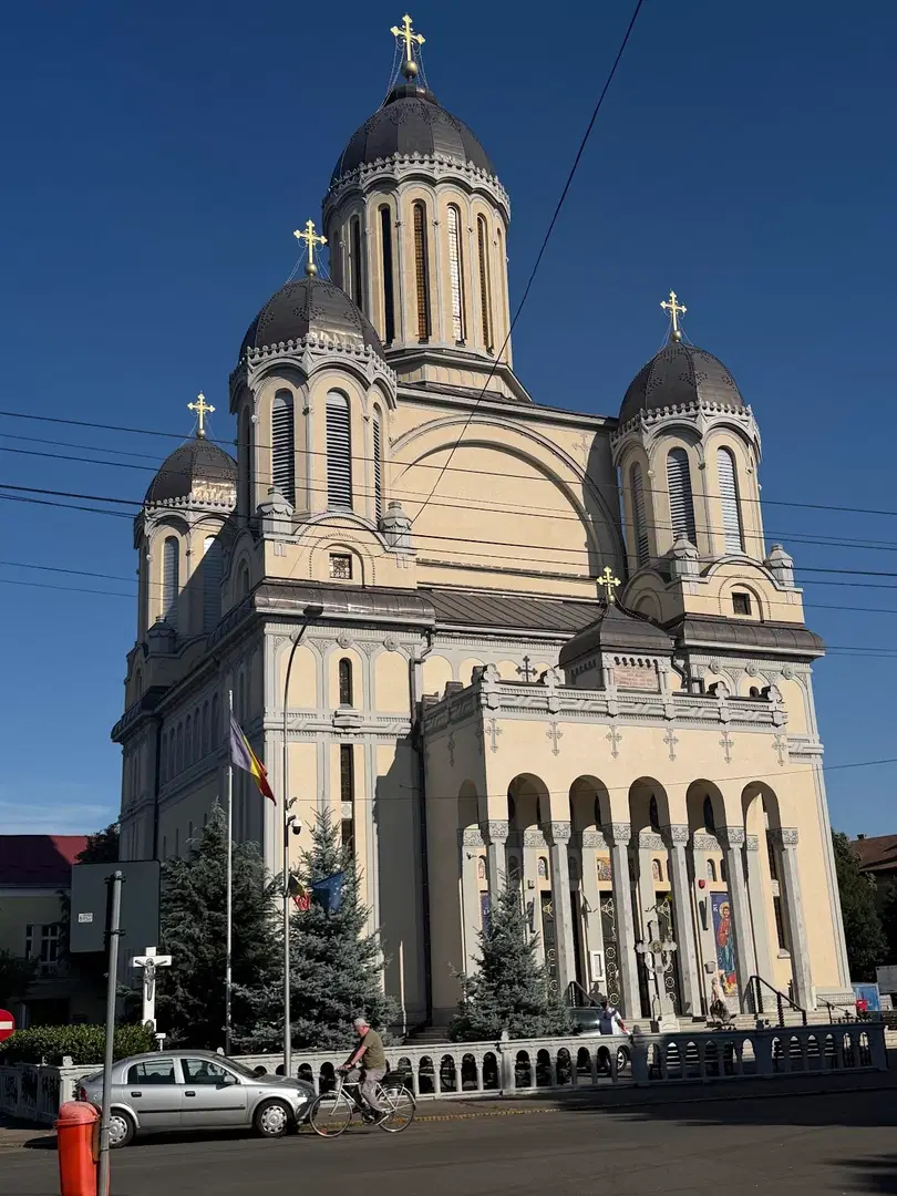 SS. Michael and Gabriel Romanian Orthodox Church, Flushing, NY — photo 3 of 18