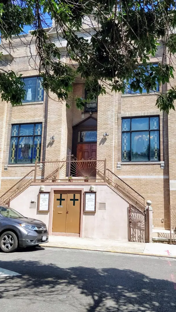 SS. Michael and Gabriel Romanian Orthodox Church, Flushing, NY — photo 8 of 18
