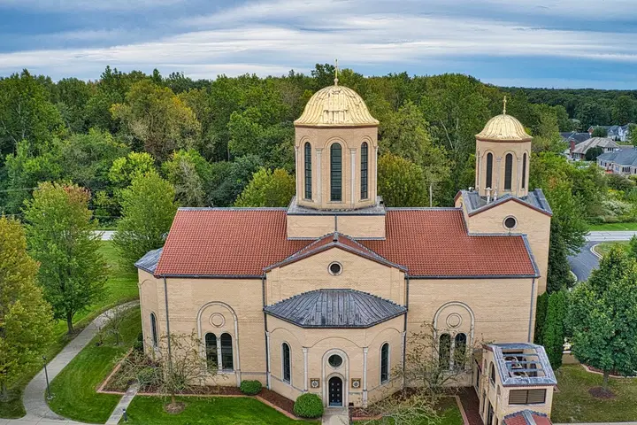 St. Archangel Michael Serbian Orthodox Church, Lansing, IL — photo 2 of 13