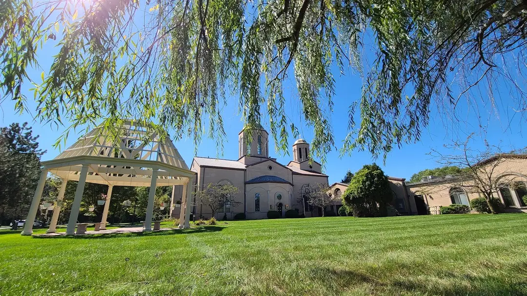 St. Archangel Michael Serbian Orthodox Church, Lansing, IL — photo 8 of 13