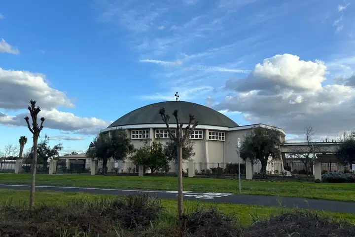 St. Basil Greek Orthodox Church, Stockton, CA — photo 1 of 20