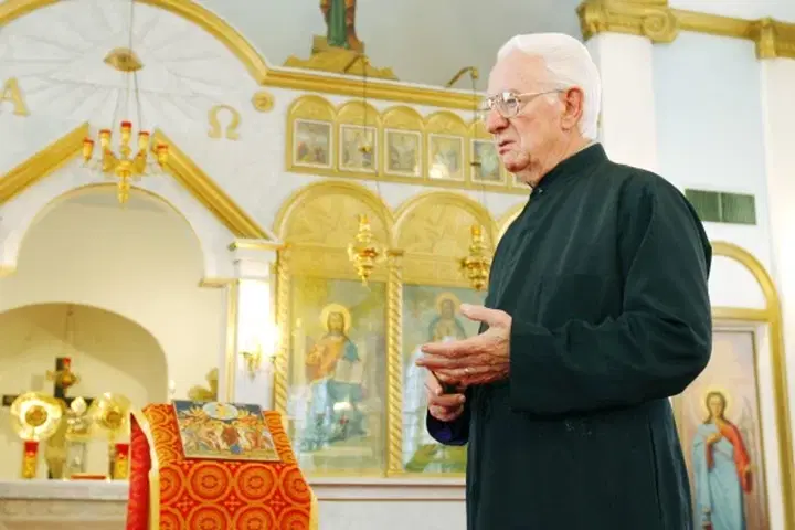 St. Demetrios Greek Orthodox Church, Waterloo, IA — photo 5 of 14